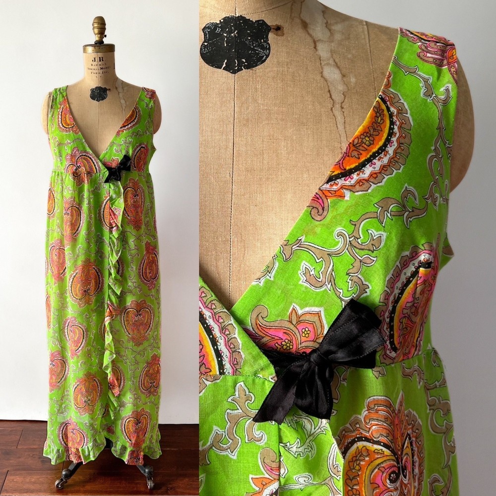 1970s Vintage Green Orange Paisley Sheer Cotton Voile Ruffled Wrap Maxi Dress M